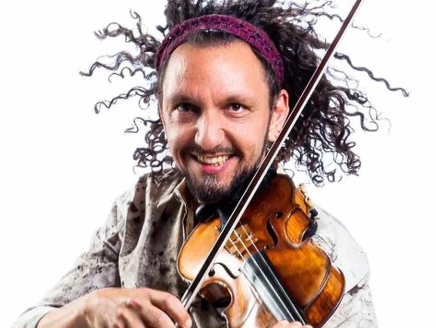 Ricardo Herz em concerto com a Orquestra Sesi MT